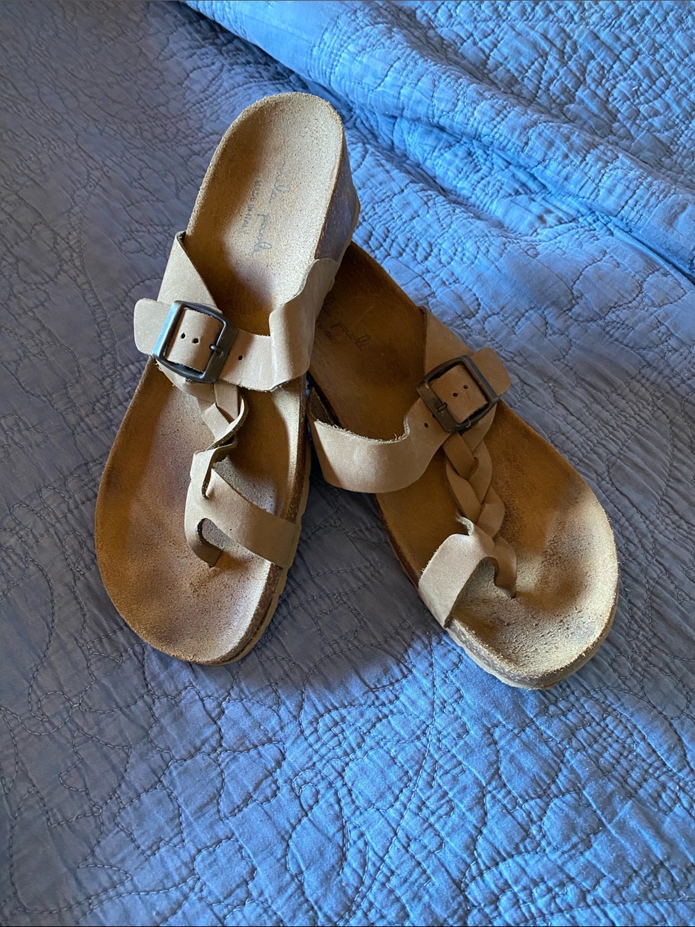 Mila Paoli EUC Sandals Italian 9.5 Tan  Leather Braided Adjustable slip On Wedge